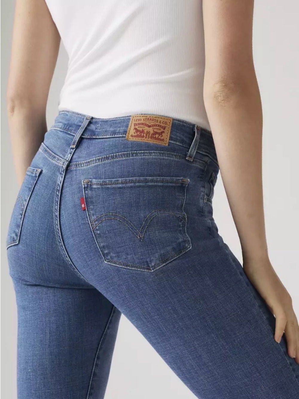 Levi's classic straight